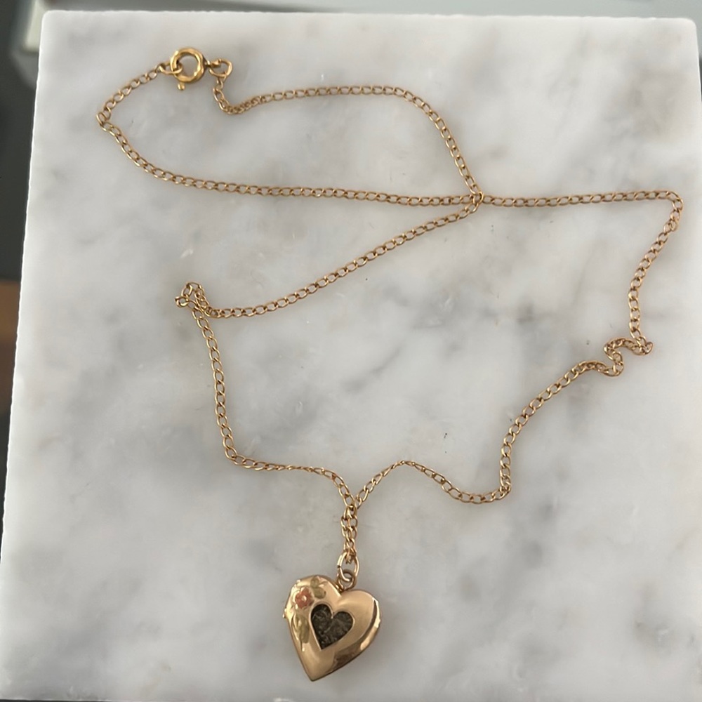 14k Locket